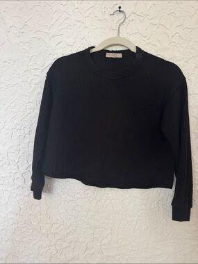 Girls sz L black long sleeve Henley top